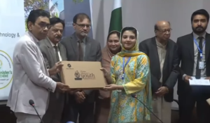 Karachi division not treason – Khalid Maqbool Siddiqui addressing laptop ceremony